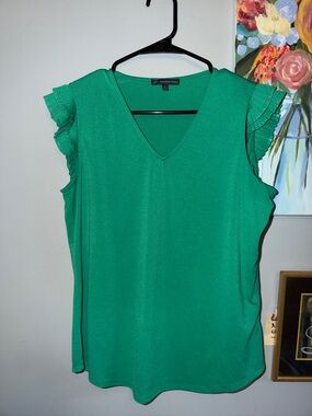 Adrianna Papell Emerald Green V-Neck Ruffle Sleeve Camisole